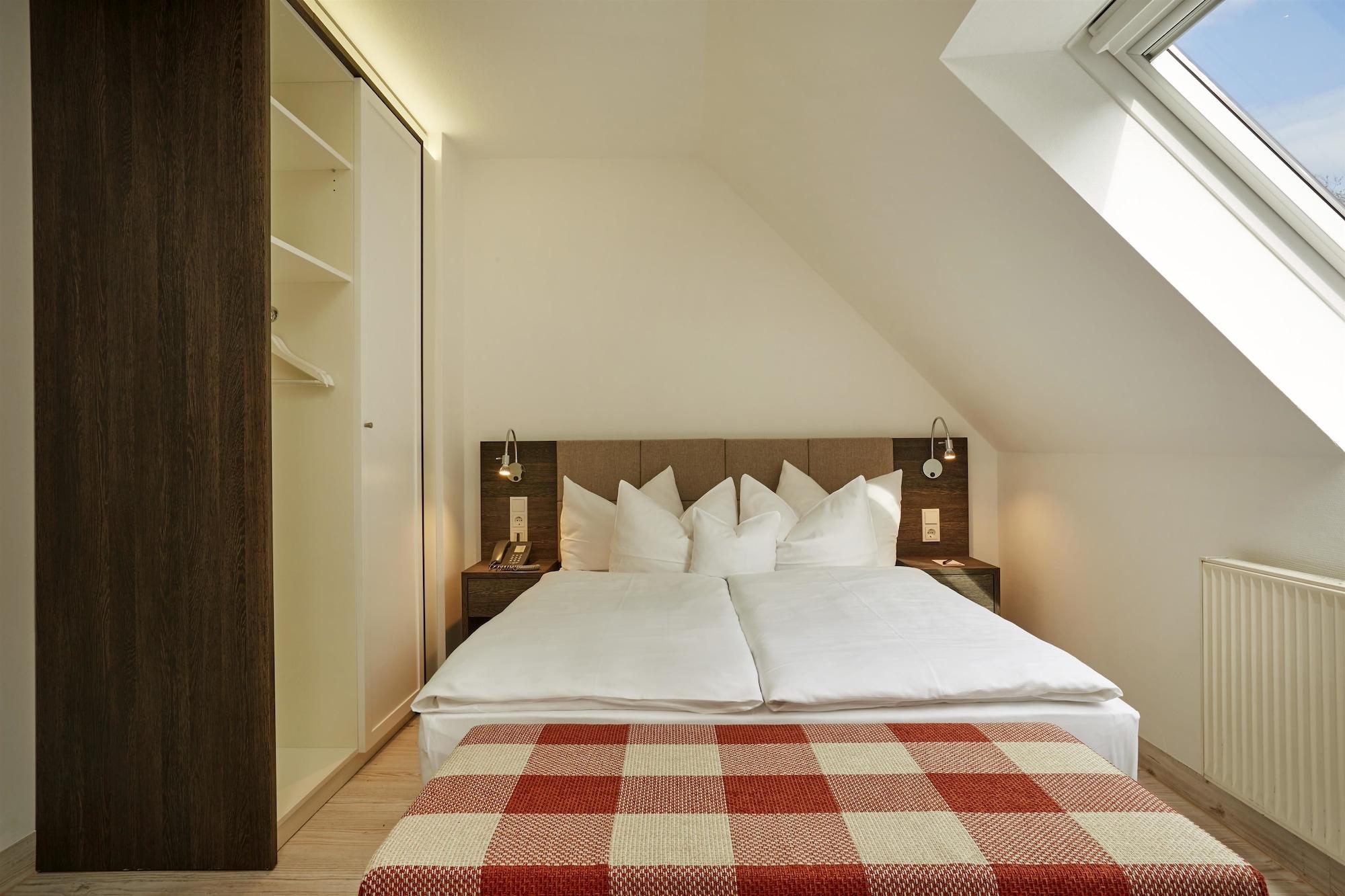 เอช+ โฮเทล เนือร์นแบร์ค Hotel Nuremberg ภายนอก รูปภาพ