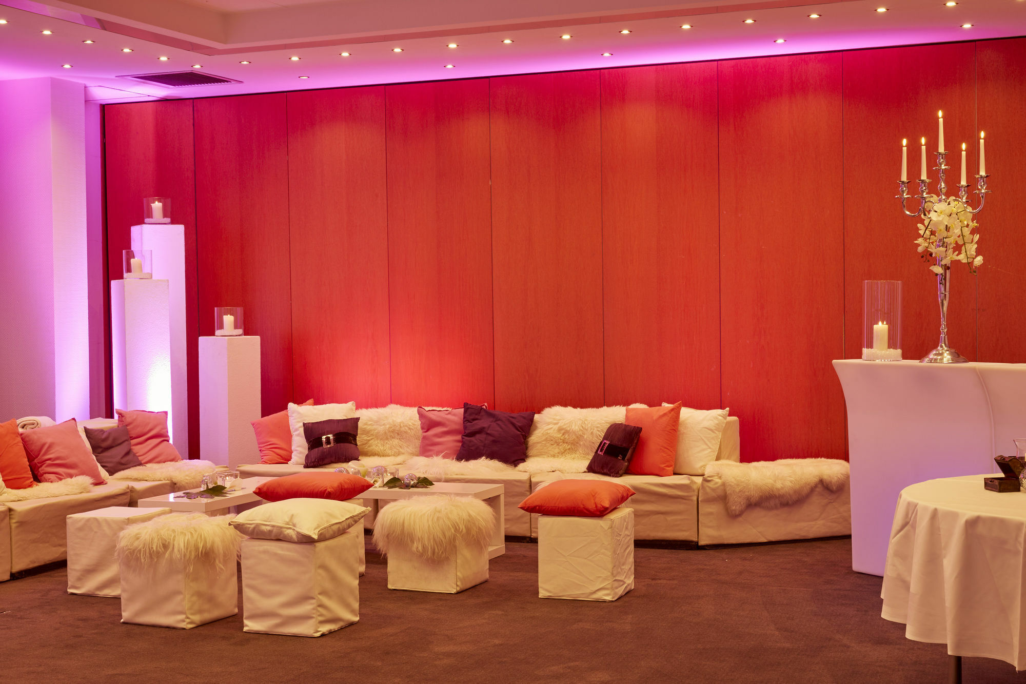 เอช+ โฮเทล เนือร์นแบร์ค Hotel Nuremberg ภายนอก รูปภาพ